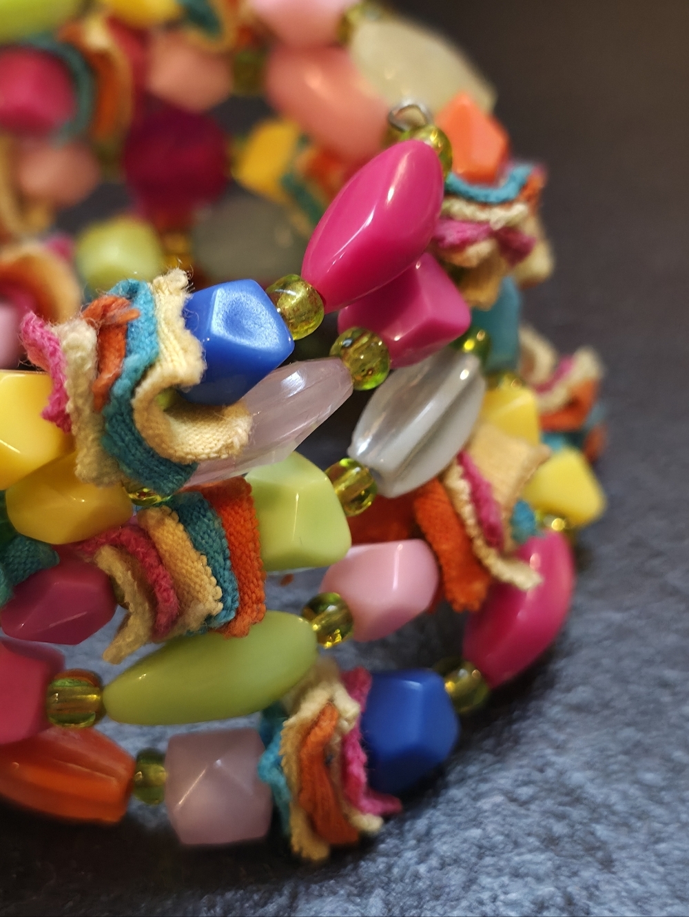 Vintage Boho-Chic Memory Wire Wrap Bracelet - Picture 3 of 3